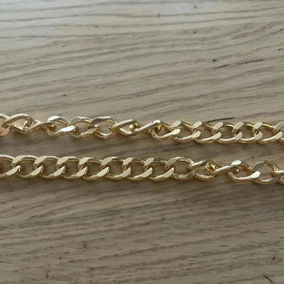 🆕Juicy Couture Gold Metal Chain Belt With Rhinestone Heart Crown Charm S🆕 - Picture 7 of 8